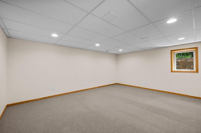 15002 Avocet Street NW, Andover, MN 55304