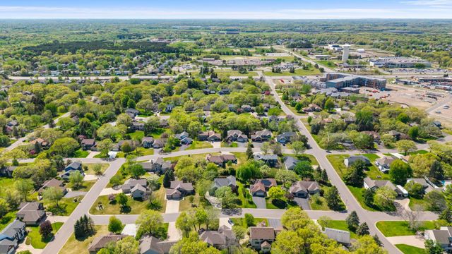 15002 Avocet Street NW, Andover, MN 55304