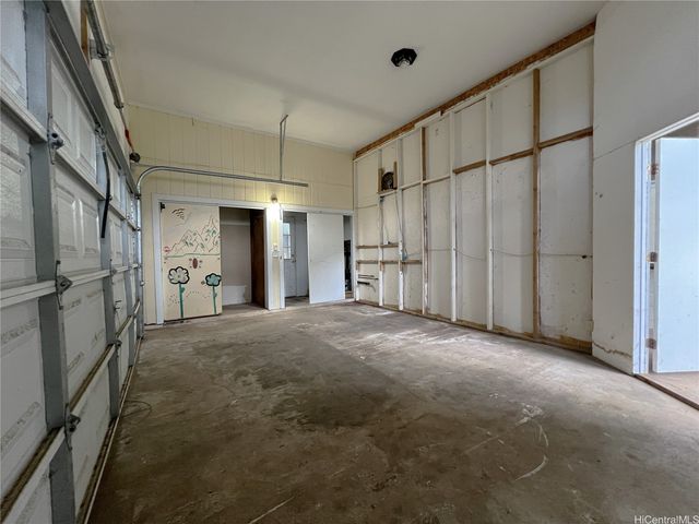 68-046 Apuhihi Street B, Waialua, HI 96791