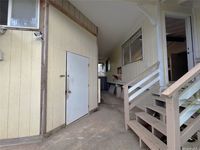 68-046 Apuhihi Street B, Waialua, HI 96791