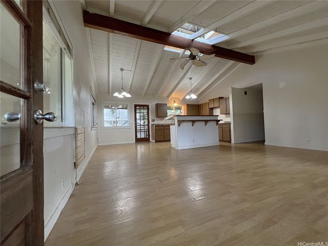 68-046 Apuhihi Street B, Waialua, HI 96791