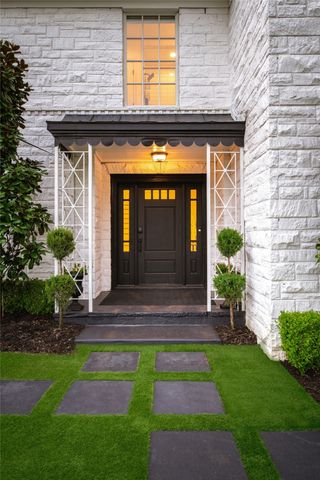 5947 Lupton Drive, Dallas, TX 75225