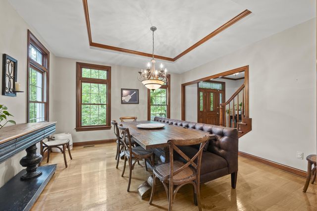 9776 Erin Woods Drive, Dublin, OH 43017