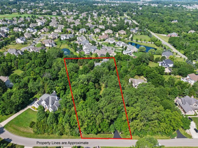 9776 Erin Woods Drive, Dublin, OH 43017
