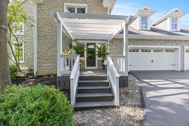 9776 Erin Woods Drive, Dublin, OH 43017
