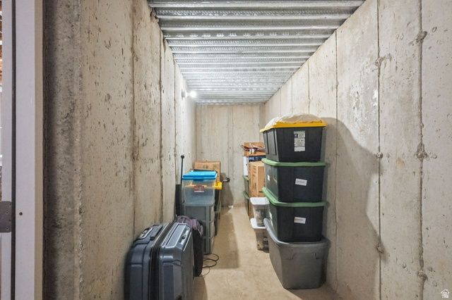 3233 W 2500 N, Clinton, UT 84015