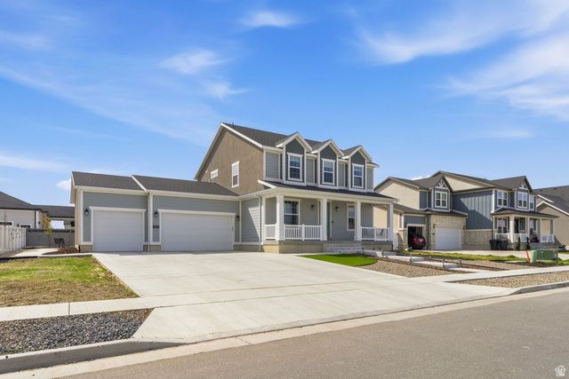 3233 W 2500 N, Clinton, UT 84015