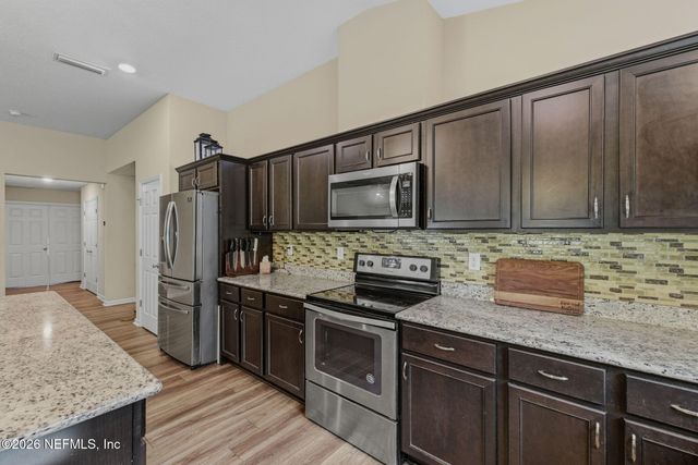 5138 OAK BEND Avenue, Jacksonville, FL 32257