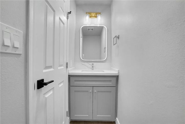 862 W Mines Avenue, Montebello, CA 90640