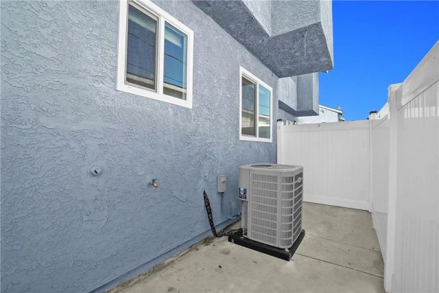 862 W Mines Avenue, Montebello, CA 90640