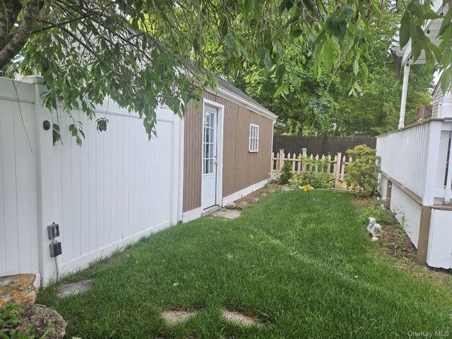 3 Benjamin Avenue, Amityville, NY 11701
