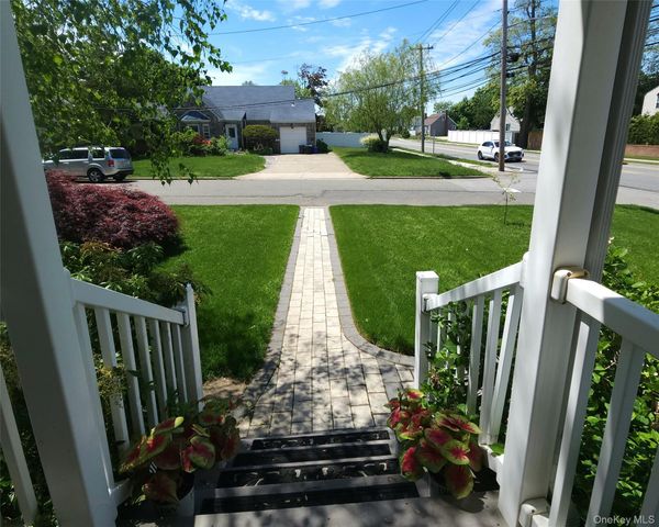 3 Benjamin Avenue, Amityville, NY 11701