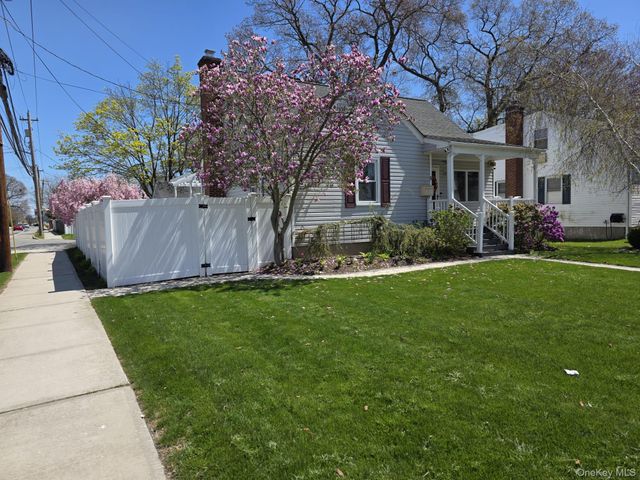 3 Benjamin Avenue, Amityville, NY 11701