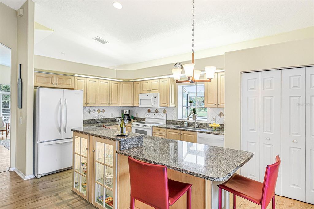 Image 14 of property listing at 11371 PERICO ISLE CIRCLE, Bradenton, FL 34209