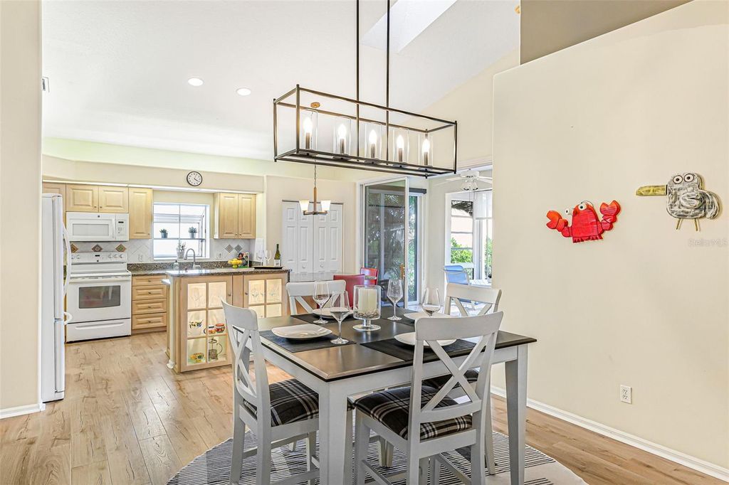 Image 17 of property listing at 11371 PERICO ISLE CIRCLE, Bradenton, FL 34209