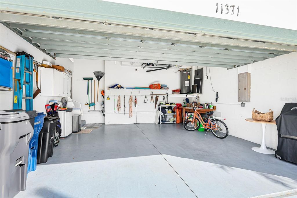 Image 38 of property listing at 11371 PERICO ISLE CIRCLE, Bradenton, FL 34209