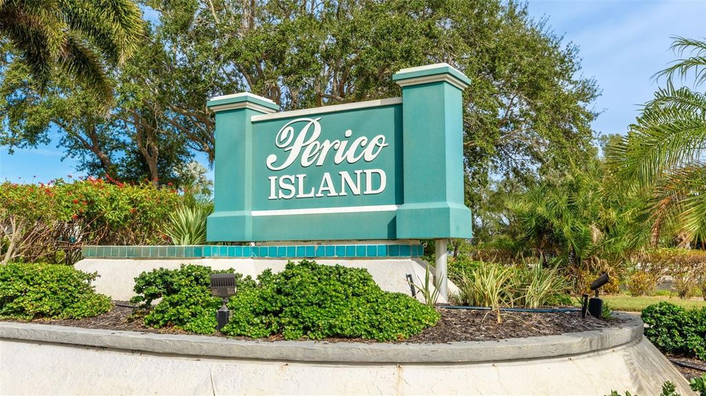 Image 51 of property listing at 11371 PERICO ISLE CIRCLE, Bradenton, FL 34209