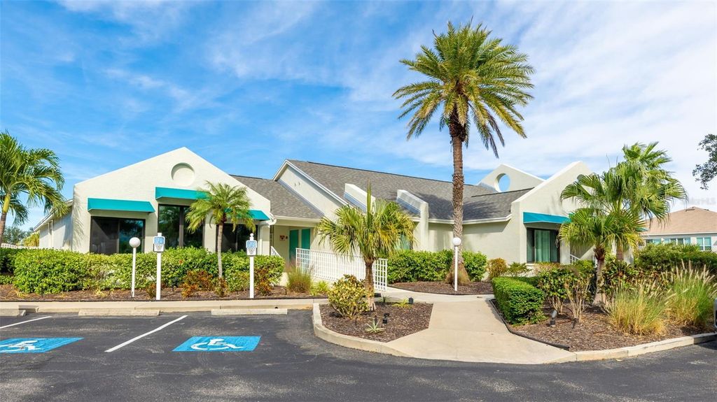 Image 52 of property listing at 11371 PERICO ISLE CIRCLE, Bradenton, FL 34209