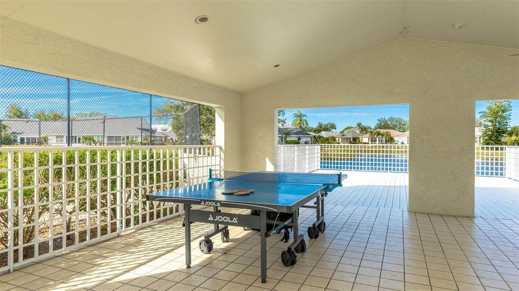 Image 61 of property listing at 11371 PERICO ISLE CIRCLE, Bradenton, FL 34209