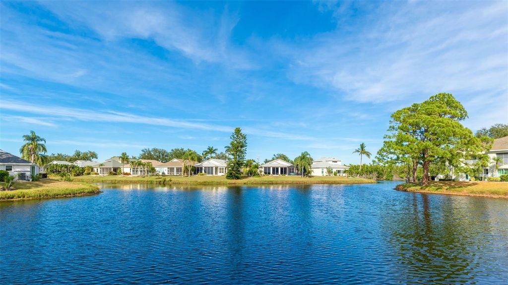 Image 63 of property listing at 11371 PERICO ISLE CIRCLE, Bradenton, FL 34209