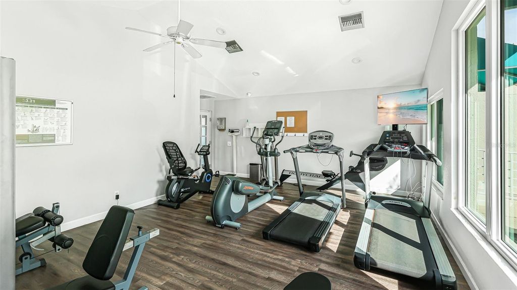 Image 72 of property listing at 11371 PERICO ISLE CIRCLE, Bradenton, FL 34209