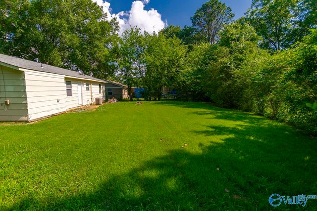 2403 Yorkshire Drive, Huntsville, AL 35803