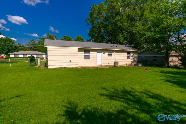 2403 Yorkshire Drive, Huntsville, AL 35803