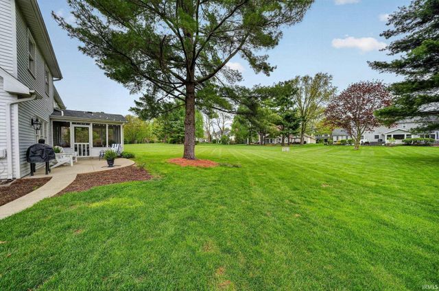 15587 Signal Hill Court, Granger, IN 46530