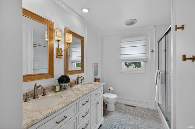 15587 Signal Hill Court, Granger, IN 46530