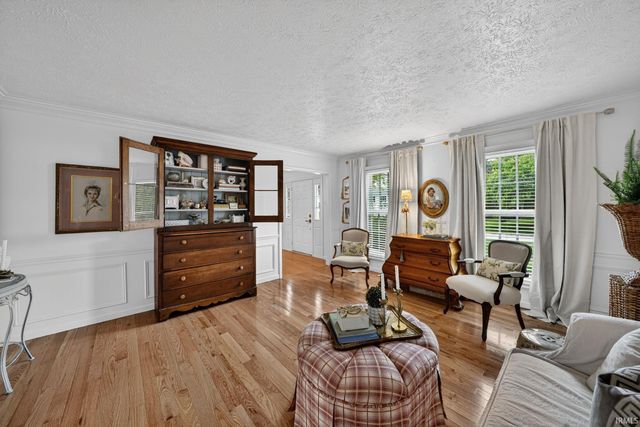 15587 Signal Hill Court, Granger, IN 46530