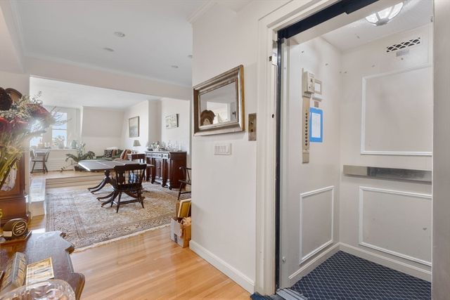 122 Beacon 6, Boston, MA 02116