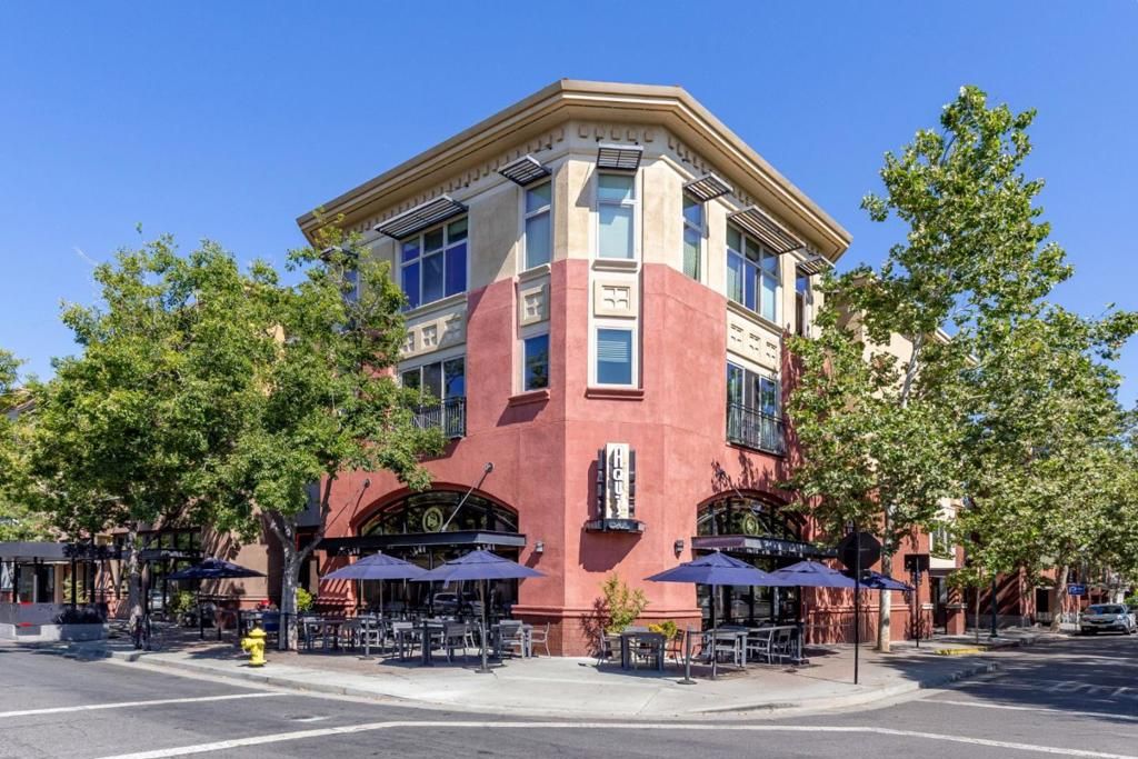 21 N 2nd Street 303, Campbell, CA 95008