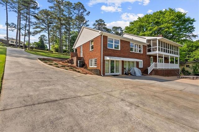 206 Victory Drive, Calhoun, GA 30701