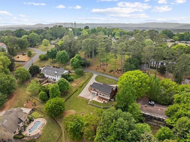 206 Victory Drive, Calhoun, GA 30701