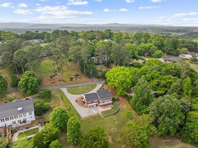 206 Victory Drive, Calhoun, GA 30701