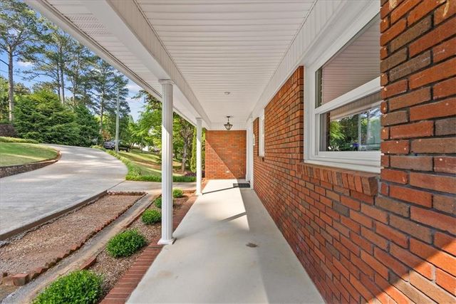 206 Victory Drive, Calhoun, GA 30701