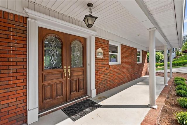 206 Victory Drive, Calhoun, GA 30701