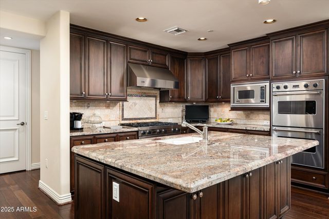 7181 E Camelback Road 1202, Scottsdale, AZ 85251