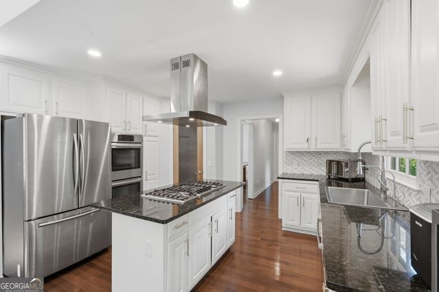 3325 Sweetwater Drive, Cumming, GA 30041