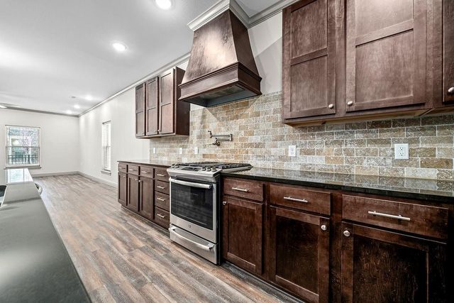 9205 RA Young Jr Drive, Fort Smith, AR 72916