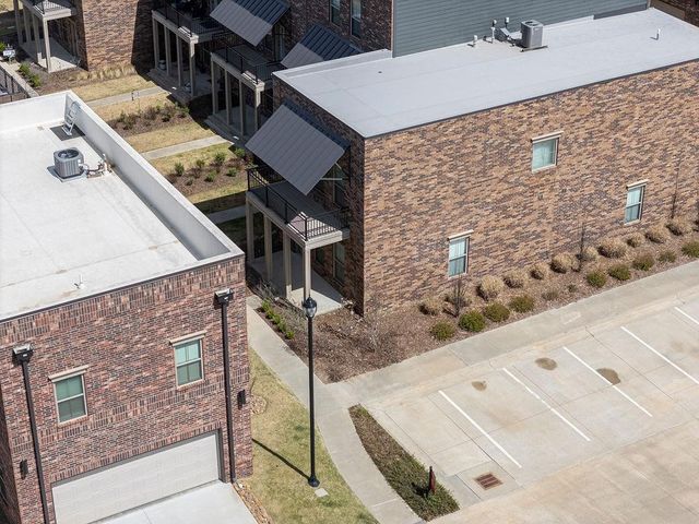 9205 RA Young Jr Drive, Fort Smith, AR 72916