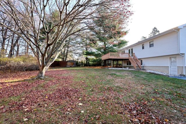 12 Van Gogh Lane, Airmont, NY 10901