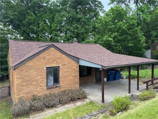 136 Rosewood Drive, Penn Hills, PA 15235