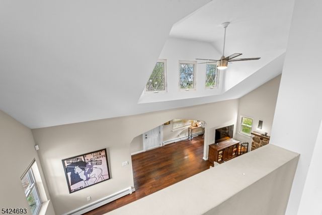 38 Falcon Dr, Mount Olive Twp., NJ 07828