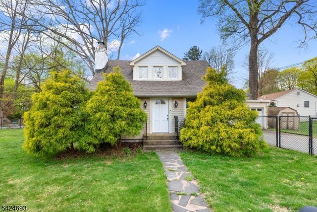 38 Falcon Dr, Mount Olive Twp., NJ 07828