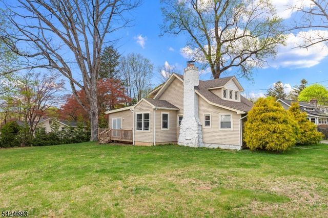 38 Falcon Dr, Mount Olive Twp., NJ 07828