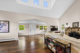 38 Falcon Dr, Mount Olive Twp., NJ 07828