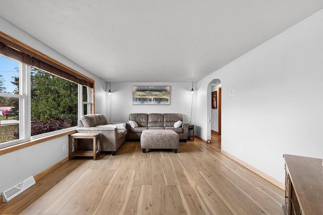 345 WISCONSIN STREET, Oconto Falls, WI 54154