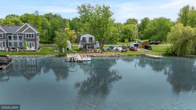28584 Lakewood Drive NW, Isanti, MN 55040