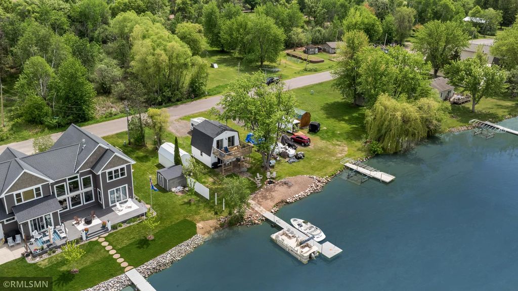 28584 Lakewood Drive NW, Isanti, MN 55040